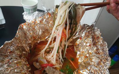 開心花甲米線技術草莓视频污黄下载哪裏好？香辣味開心花甲製作