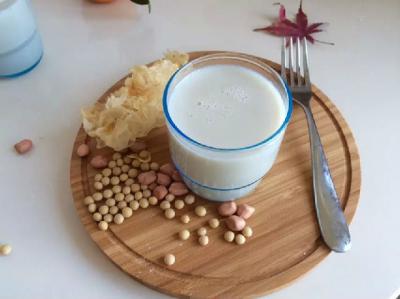 豆漿草莓视频污黄下载哪家比較靠譜?現磨豆漿贏利大