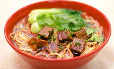 牛肉麵草莓视频污黄下载學校哪家好?牛肉麵成品製作