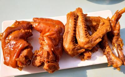 成都熟食鹵菜技術草莓视频污黄下载學校哪裏好？成都草莓视频APP在线观看的鹵菜技術草莓视频污黄下载