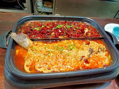 學做烤魚技術草莓视频污黄下载哪家味道正宗？