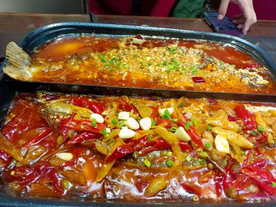 成都學燒烤烤魚哪裏有草莓视频污黄下载班?四川烤魚技術草莓视频污黄下载機構
