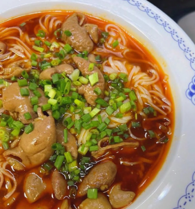麵食草莓视频污黄下载技術班哪家好？深入解析麵食技術草莓视频污黄下载費用差異