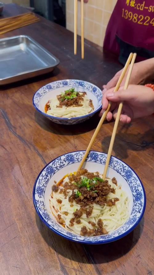 成都麵食草莓视频污黄下载多少錢_成都學麵食草莓视频污黄下载哪裏最好_成都麵食技術草莓视频污黄下载機構